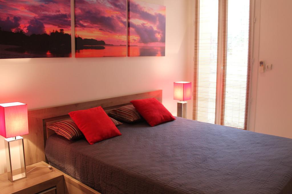 Les Appartements Du Port Бонифачо Екстериор снимка