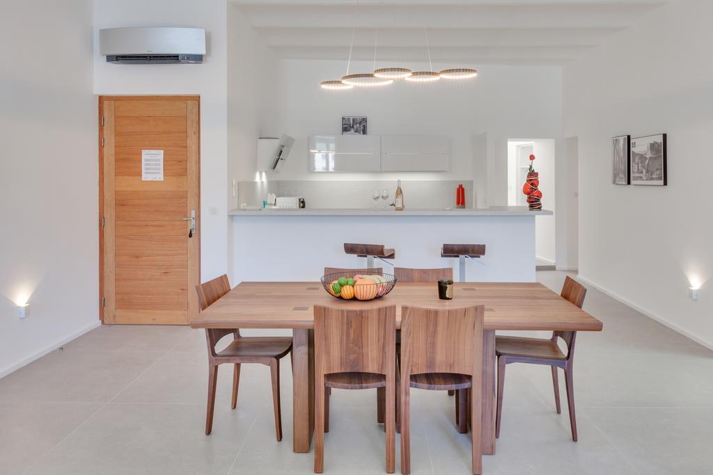 Les Appartements Du Port Бонифачо Екстериор снимка