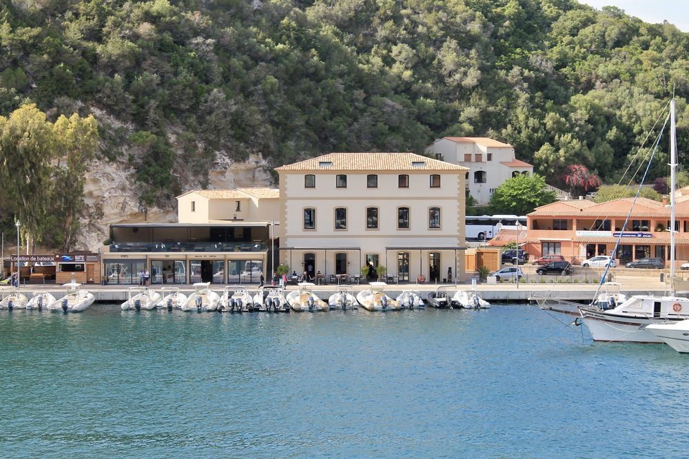 Les Appartements Du Port Бонифачо Екстериор снимка