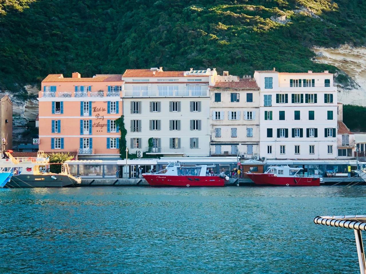 Les Appartements Du Port Бонифачо Екстериор снимка