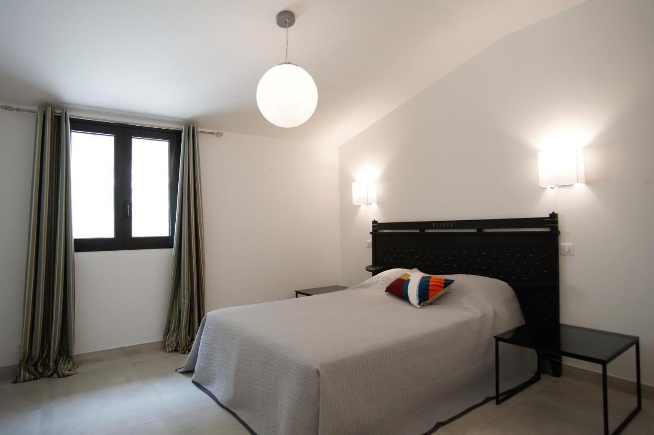 Les Appartements Du Port Бонифачо Екстериор снимка